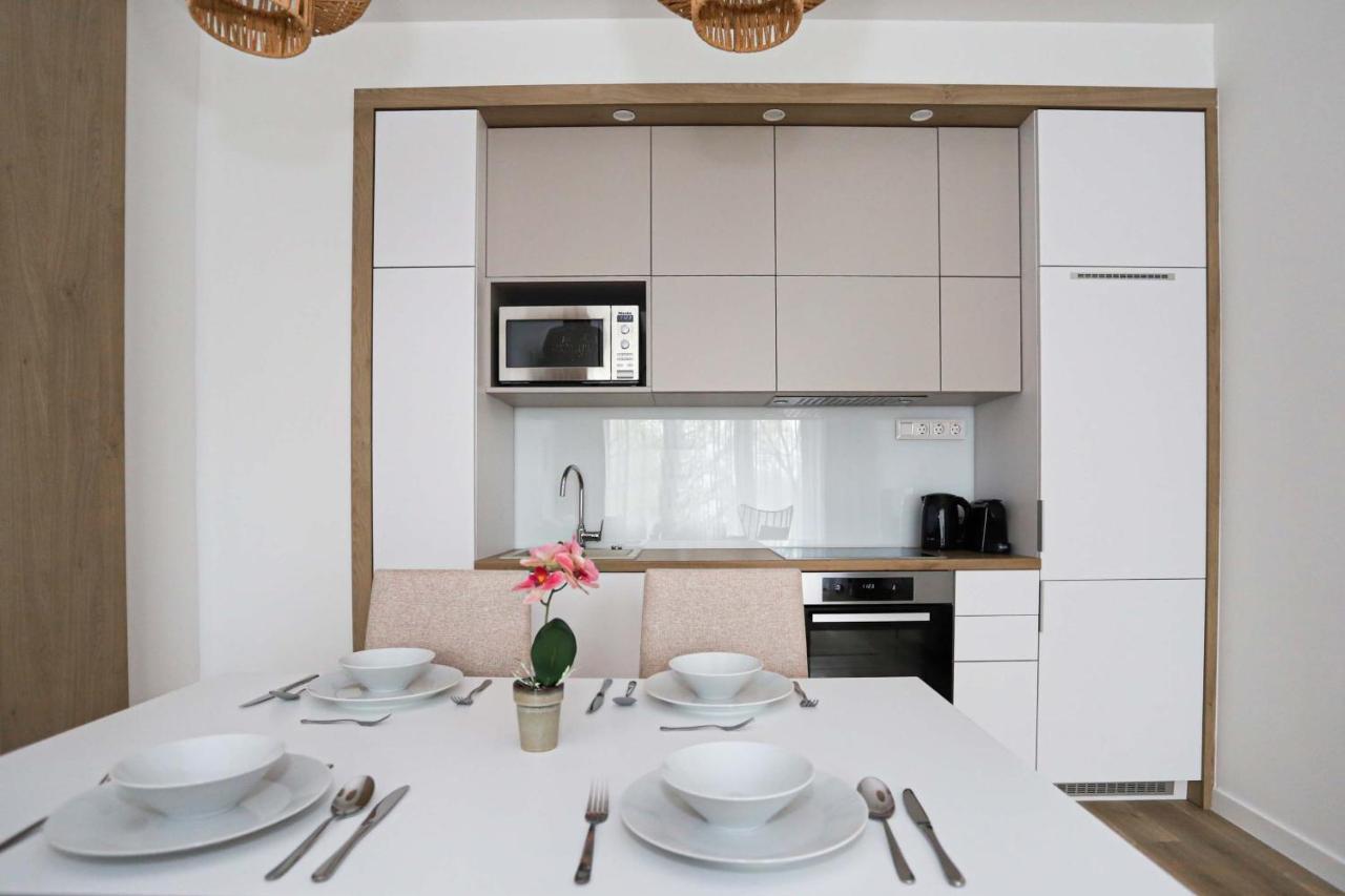 Platan Beach Apartman With Lakeview Balatonboglar Ngoại thất bức ảnh