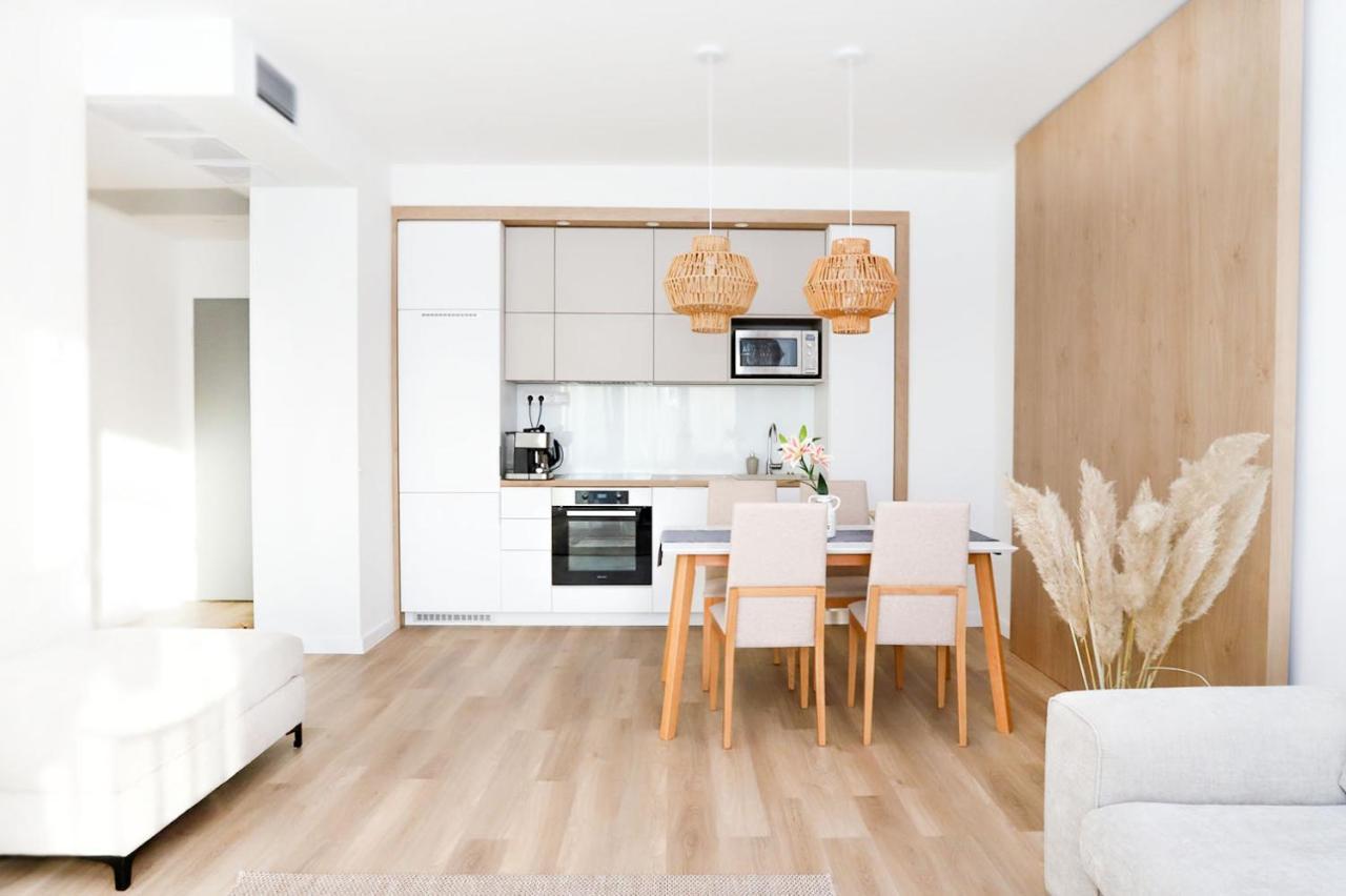 Platan Beach Apartman With Lakeview Balatonboglar Ngoại thất bức ảnh